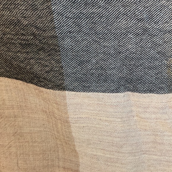 Wilfred 100% Wool colour blocks scarf - Picture 4 of 9